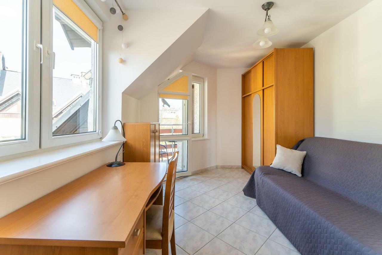 3-Bedroom Apartment Plac Neptuna By Noclegi Renters ミエンジズドロイェ エクステリア 写真