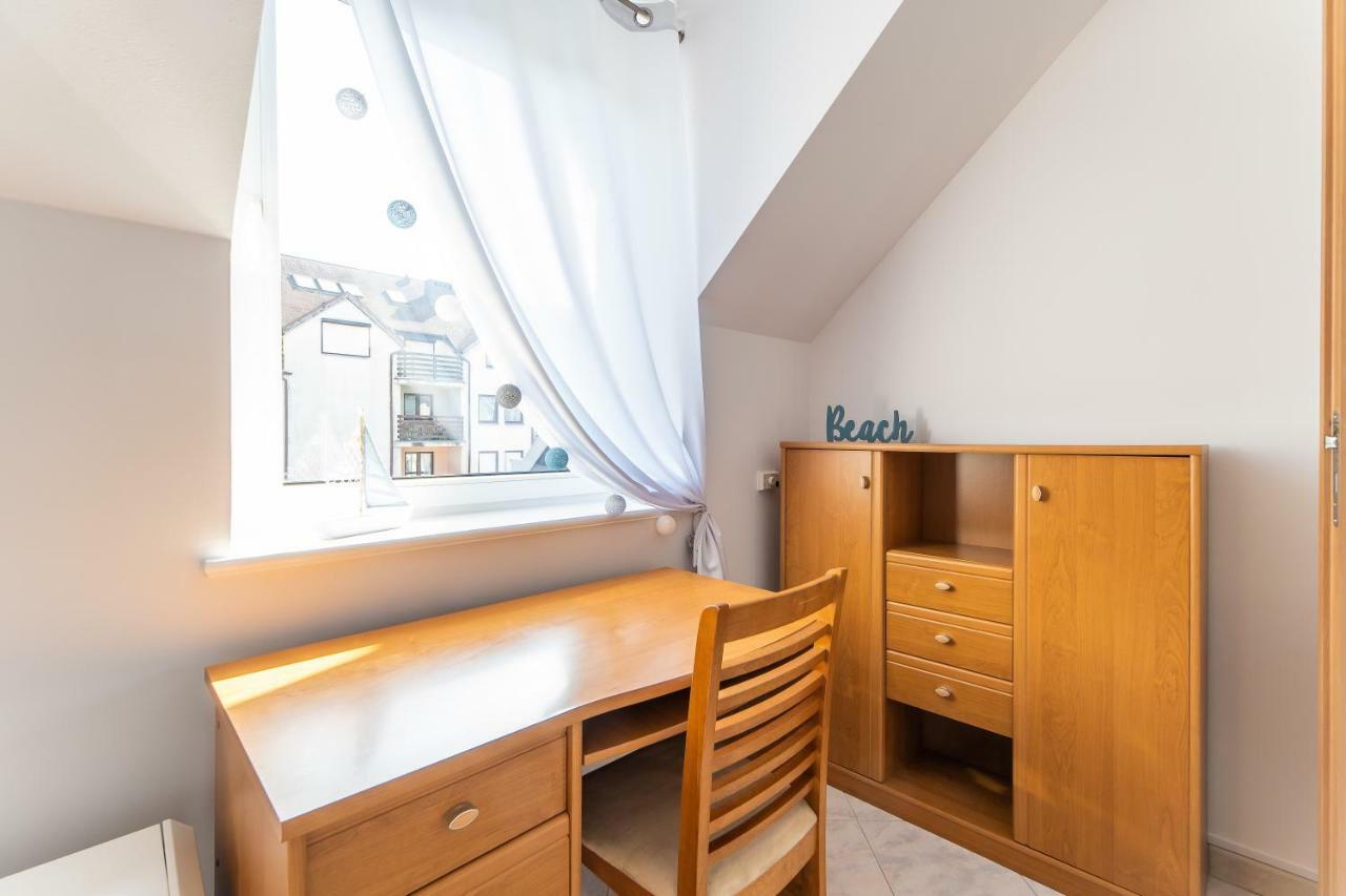 3-Bedroom Apartment Plac Neptuna By Noclegi Renters ミエンジズドロイェ エクステリア 写真